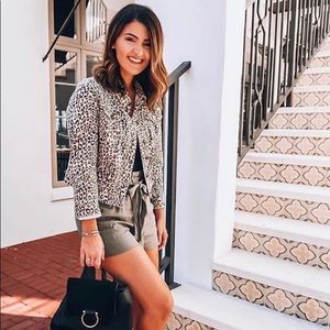 OLIVE PAPERBAG SHORTS